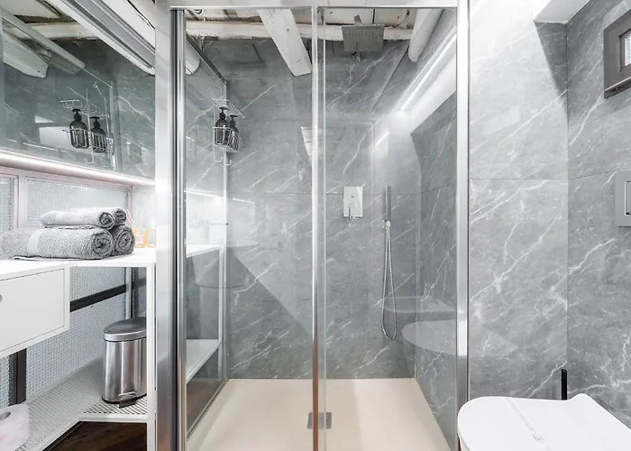 Genovesi - Design In Centro Storico * Кальяри